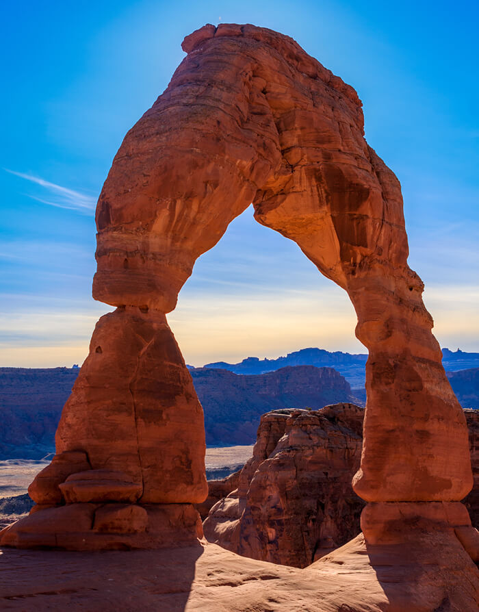 Rock arch on rock cliff